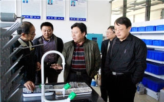 山東大學(xué)機(jī)械工程學(xué)院仇道濱書(shū)記、馮顯英教授蒞臨公司