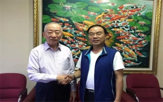 印尼著名僑領(lǐng)、印尼泛印集團(tuán)董事長(zhǎng)、印尼總統(tǒng)大學(xué)創(chuàng)辦人-李文光